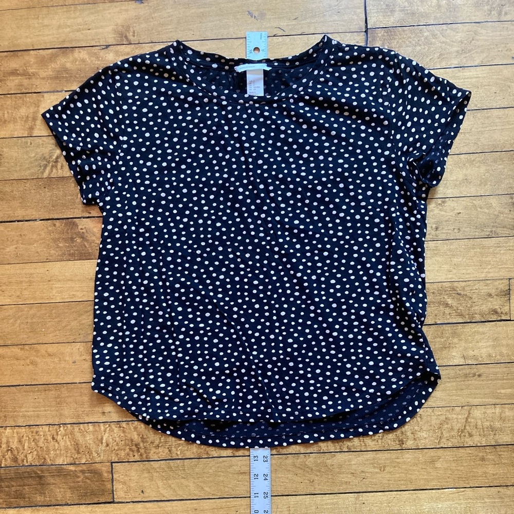 H&M curved hem boxy tee